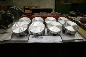 engine-pistons-and-related-engine-parts