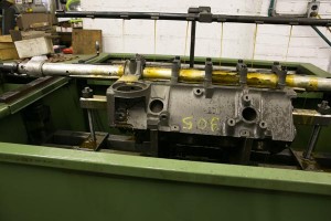 gas-engine-block-in-line-honing-machine-wide-view
