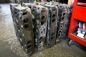 gas-engine-cylinder-head-castings-after-inspection